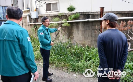 수원시 영통구 박사승 구청장, 도로 정비 요청 현장 점검 및 주민 불편 해소 대책 마련