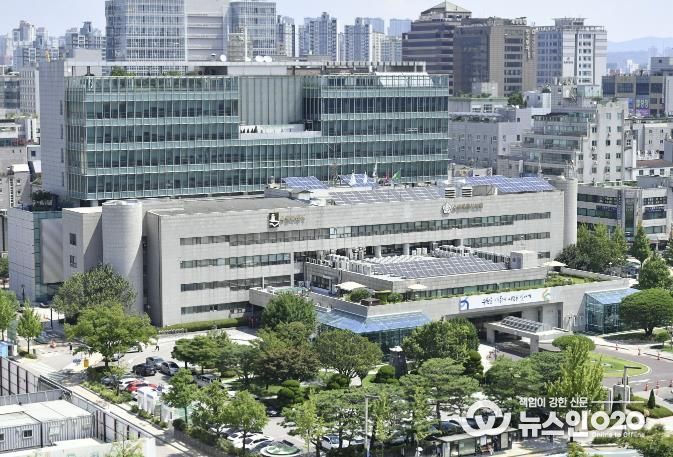 수원시청사 전경.