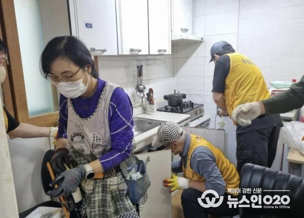 수원시 팔달구 지동 수원제일교회, 홀몸어르신에게 집수리 지원