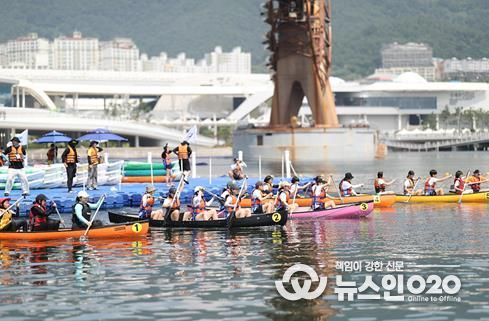 전국 해양레저스포츠 축제인 ‘2025 여수 마린페스티벌’이 오는 7월 25일(금)부터 27일(일)까지 3일간 여수세계박람회장 일원에서 개최된다고 밝혔다.