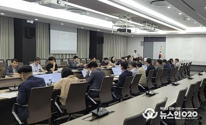 지난 상반기에 진행된 신속집행 회의 모습