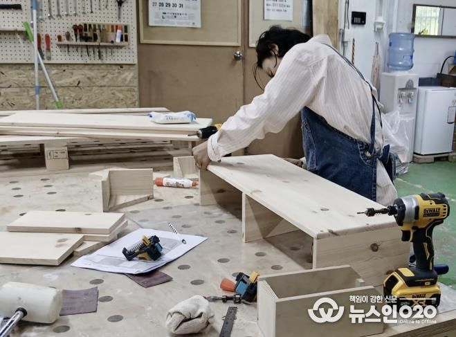 나눔목공소가 오는 11월 1일부터 한 달간 시민과 함께하는 목공기초반 ‘안녕, 목공’을 운영한다.