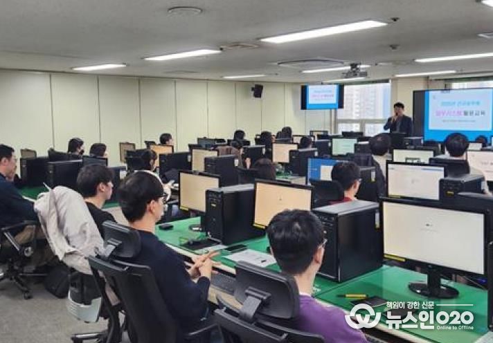 안양시는 24일과 27일 신규공무원 57명을 대상으로 업무시스템 교육을 실시했다
