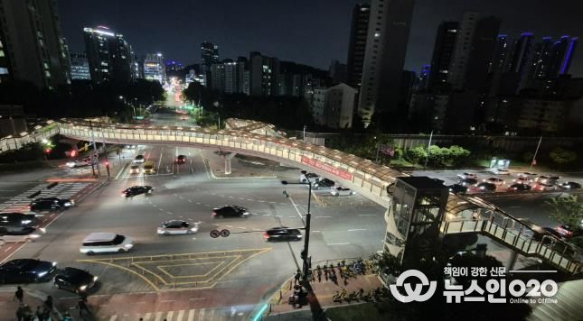 수원시 영통구, 호수공원육교 새 단장 완료