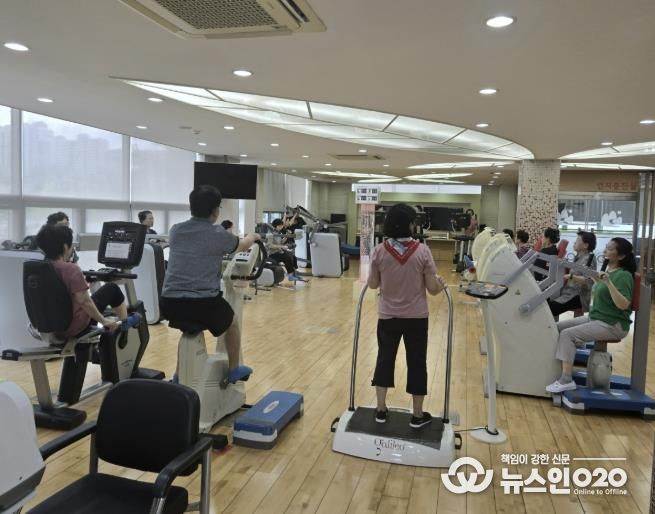 의왕시 보건소, 노인건강관리를 위한 혁신 프로그램 도입