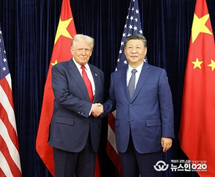 30일 시진핑(習近平) 중국 국가주석과 도널트 트럼프 미국 대통령이 한국 부산에서 회담했다. (사진/신화통신)