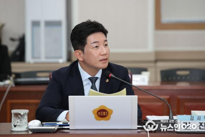 김진남 전라남도의원, ‘10시간 수영이 아니라, 10초 안에 살아남는 힘 길러야“생존 수업 교육 실효성 지적..