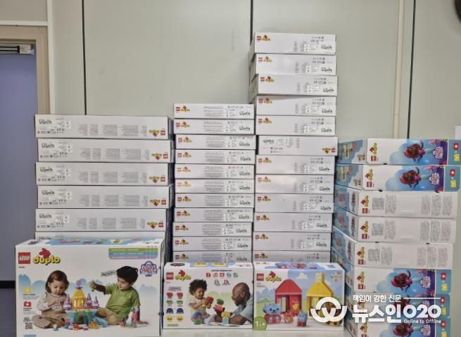 고려대학교안산병원에서 안산시드림스타트에 후원한 물품사진.