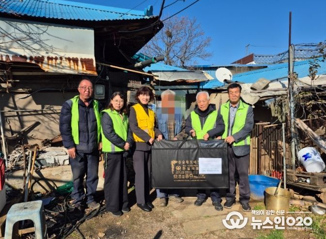 청북읍 지역사회보장협의체, 복지 사각지대 소외계층에 ‘겨울나기’ 계절 물품 지원