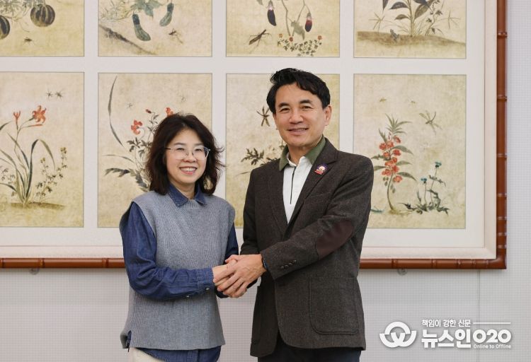 김진태 지사, 도청 공무직노동조합과 소통 간담회