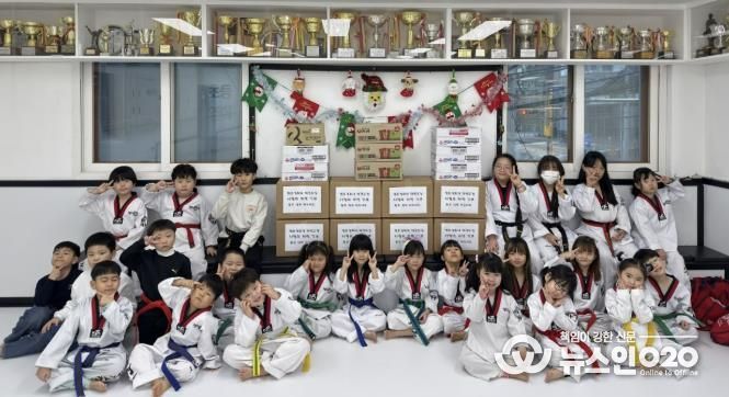 맹호경희대태권도, 수원시 팔달구 지동에 라면 17박스 나눔으로 이웃사랑 전해