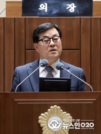 이재형 수원특례시의회 의원이 제399회 임시회 제1차 본회의에서 5분 자유발언을 하고 있다