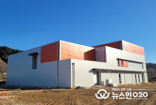 강원특별자치도, '에이아이(AI) 곤충 스마트팩토리'