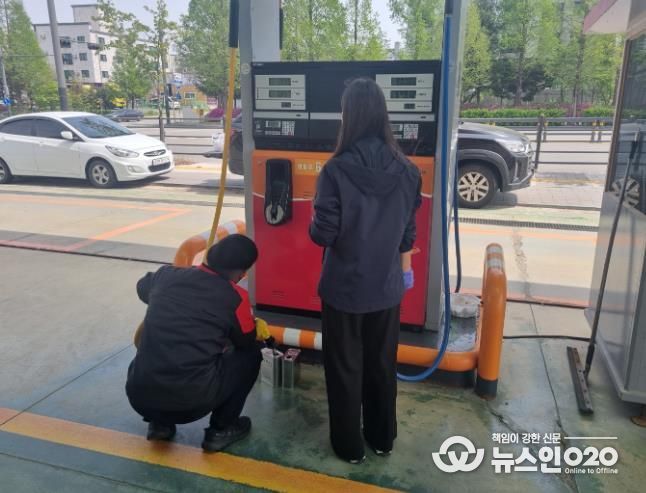 천안시가 유가상승으로 인한 불법행위를 예방하기 위해 주유소 합동점검을 추진하고 있다.